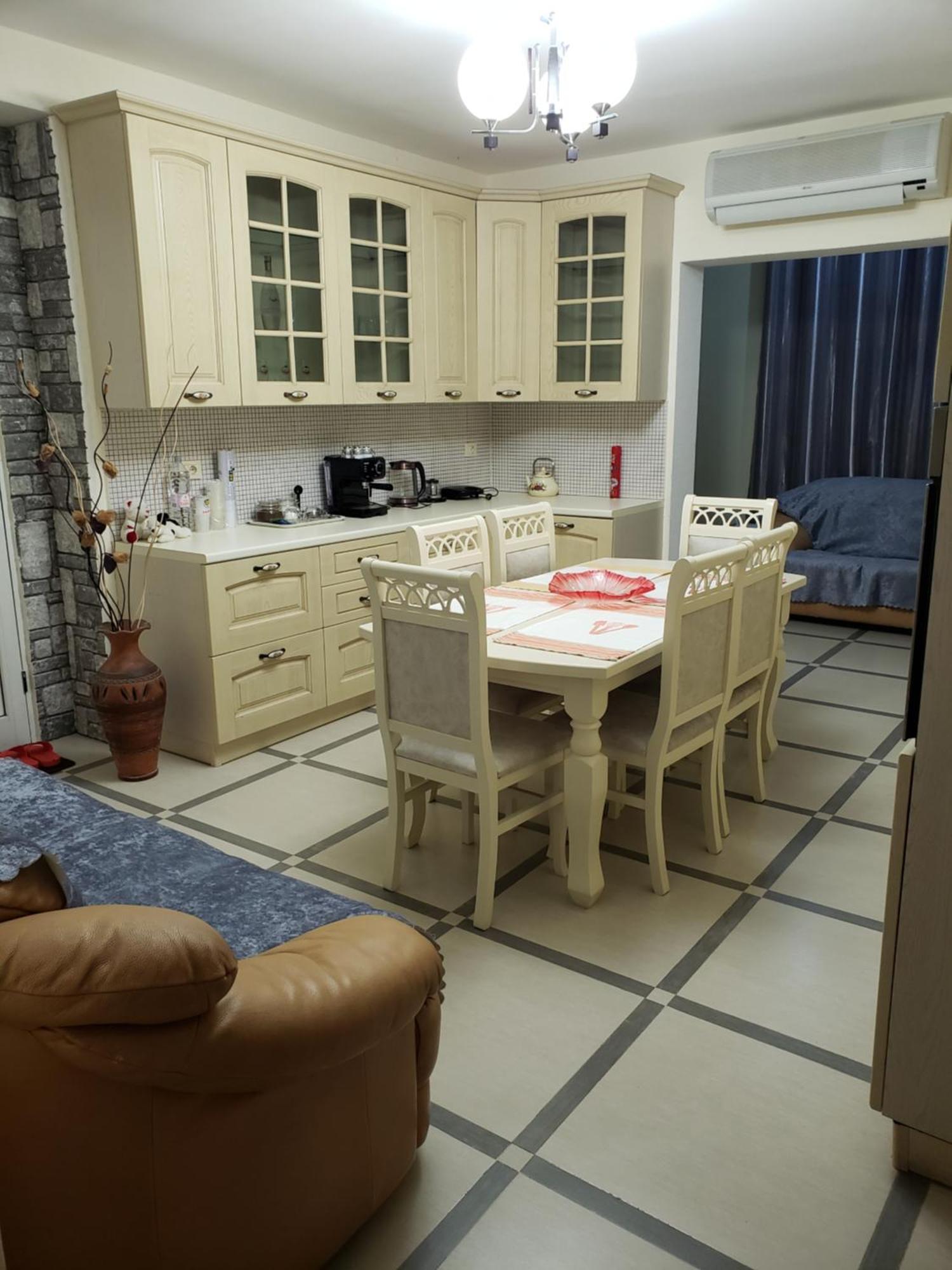 דורס Karl Thopia Apartments מראה חיצוני תמונה